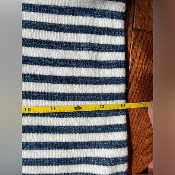 Banana Republic brand sweater, size Medium, navy/white stripe - Picture 8 of 9